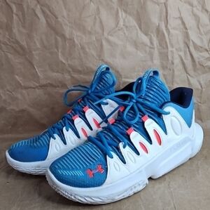 Under Armour Women Size 10 Flow Breakthru 4 White & Blue Basketball Shoes
